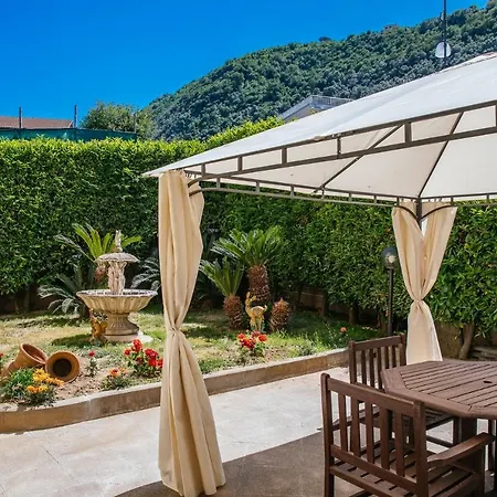 Emily's Apartamento *